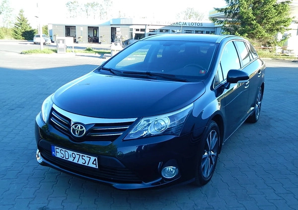 Toyota Avensis cena 31900 przebieg: 228228, rok produkcji 2014 z Drezdenko małe 466